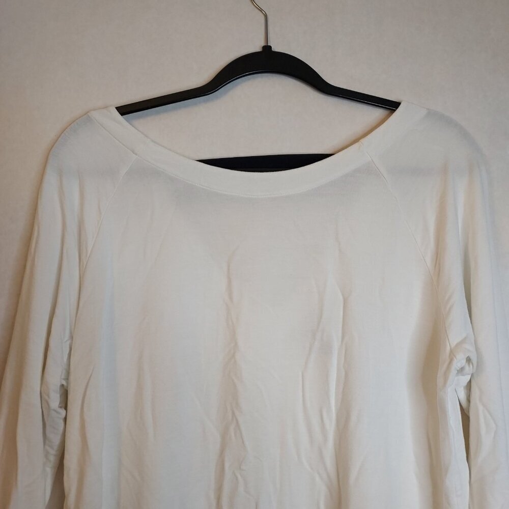 CAbi Around The Clock Center Shirt Womens M White Long Sleeve Open Back Top 5555 - Picture 4 of 15